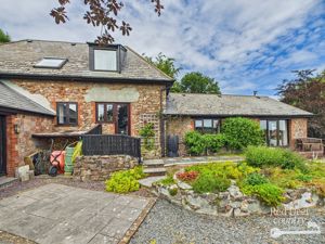 Rear- click for photo gallery